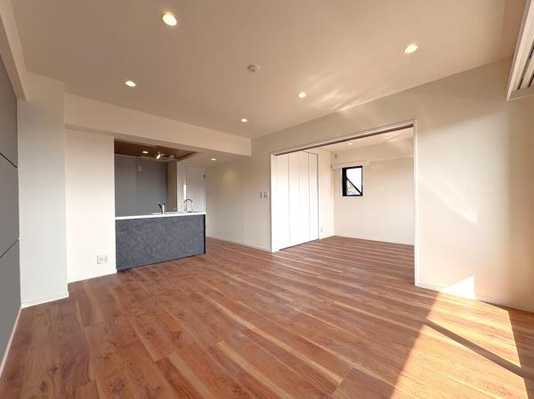 �_�ސ쌧����s�{����1���ڂ̒��Ã}���V�����̃��r���O