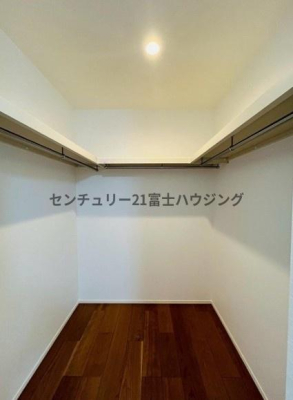 _ސ쌧qs򖾎4ڂ̐VzˌĂ̎[