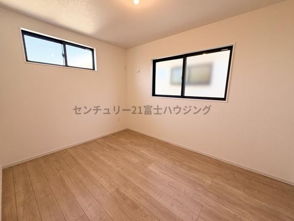 �_�ސ쌧������s���c1���ڂ̐V�z��ˌ��Ẵ��r���O�ȊO�̋���