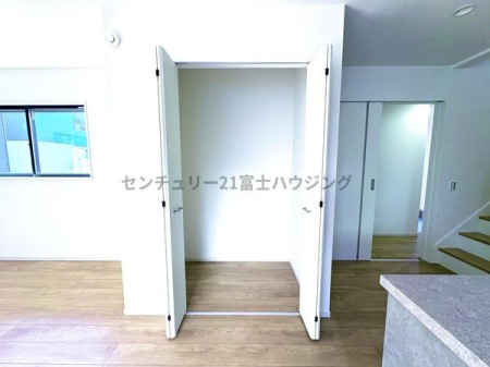 �_�ސ쌧������s���c1���ڂ̐V�z��ˌ��Ă̎��[