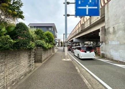 _ސ쌧sJ̓yn̑OʓH܂ތnʐ^