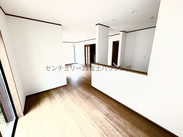 _ސ쌧sCݓ4ڂ̐VzˌẴrO