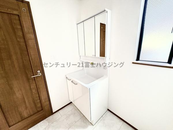 _ސ쌧sCݓ4ڂ̐VzˌĂ̐ʑEʏ