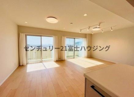 _ސ쌧qsz3ڂ̒Ã}ṼrO