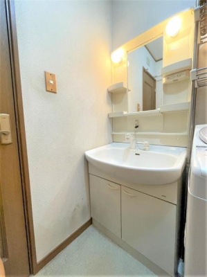 _ސ쌧s~̒ÈˌĂ̐ʑEʏ