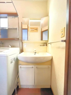 _ސ쌧sՒ̒ÈˌĂ̐ʑEʏ