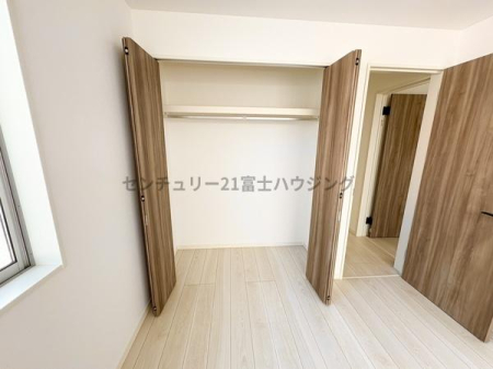 �_�ސ쌧������s����2���ڂ̐V�z��ˌ��Ă̎��[