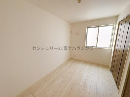 �_�ސ쌧������s����2���ڂ̐V�z��ˌ��Ẵ��r���O�ȊO�̋���