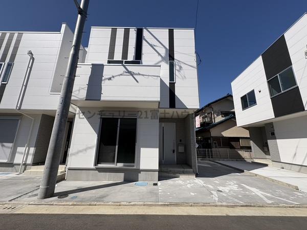 �_�ސ쌧������s����2���ڂ̐V�z��ˌ��Ă̂��̑����n