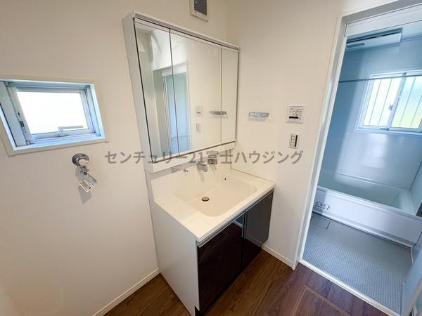 �_�ސ쌧������s����2���ڂ̐V�z��ˌ��Ă̐��ʑ�E���ʏ�