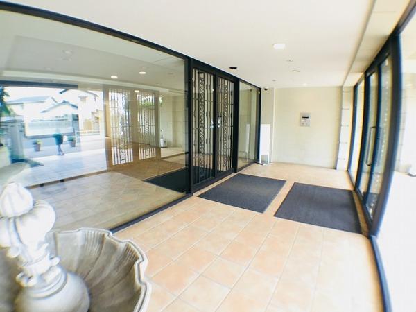 �_�ސ쌧����s�ғ����C��3���ڂ̒��Ã}���V�����̃G���g�����X