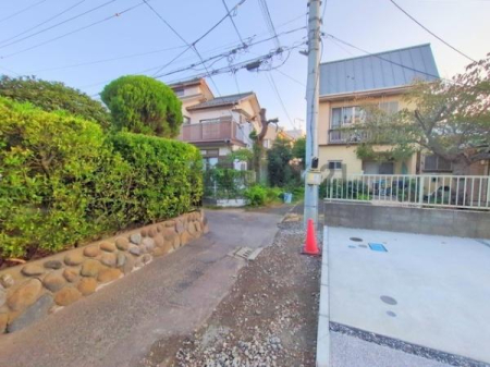 _ސ쌧sC3ڂ̐VzˌĂ̑OʓH܂ތnʐ^