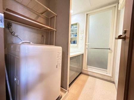 _ސ쌧؎sh1ڂ̒Ã}V̐ʑEʏ