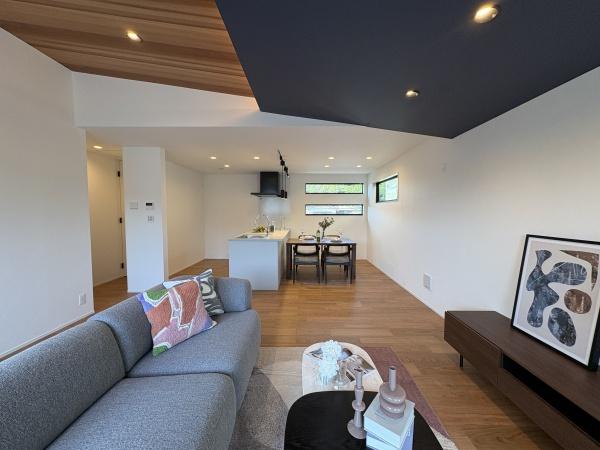 �_�ސ쌧����s���̐V�z��ˌ��Ẵ��r���O