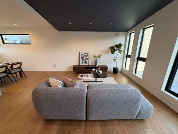 �_�ސ쌧����s���̐V�z��ˌ��Ẵ��r���O