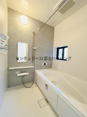 �_�ސ쌧����s���̐V�z��ˌ��Ă̗���