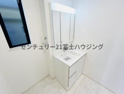 �_�ސ쌧����s���̐V�z��ˌ��Ă̐��ʑ�E���ʏ�