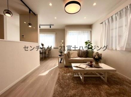 _ސ쌧sC6ڂ̒ÈˌẴrO