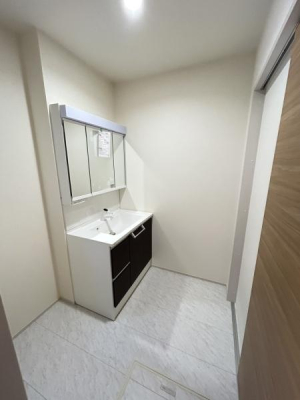 _ސ쌧s4ڂ̐VzˌĂ̐ʑEʏ