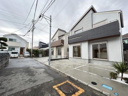 _ސ쌧s4ڂ̐VzˌĂ̑OʓH܂ތnʐ^