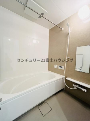 �_�ސ쌧����s�ғ�����5���ڂ̐V�z��ˌ��Ă̗���