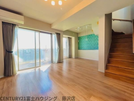 �_�ސ쌧���l�s����搣�˂̒��Ã}���V�����̃��r���O