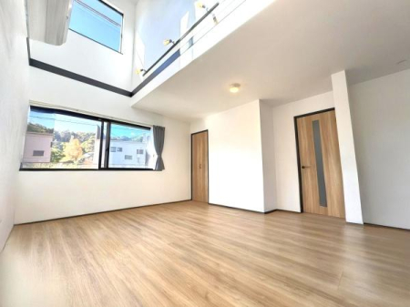 _ސ쌧qsv5ڂ̒ÈˌẴrO