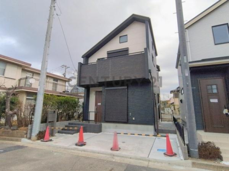 �_�ސ쌧������s�����u2���ڂ̐V�z��ˌ��Ă̑O�ʓ��H�܂ތ��n�ʐ^