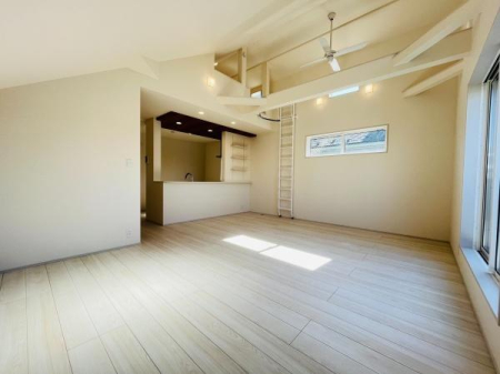 �_�ސ쌧������s�����u2���ڂ̐V�z��ˌ��Ẵ��r���O