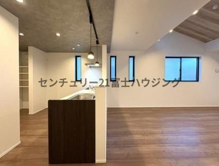 _ސ쌧s5ڂ̐VzˌẴLb`