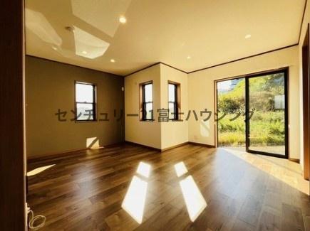 �_�ސ쌧����s����4���ڂ̒��È�ˌ��Ẵ��r���O