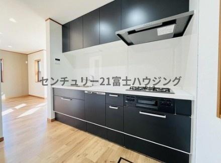 �_�ސ쌧����s����4���ڂ̒��È�ˌ��ẴL�b�`��