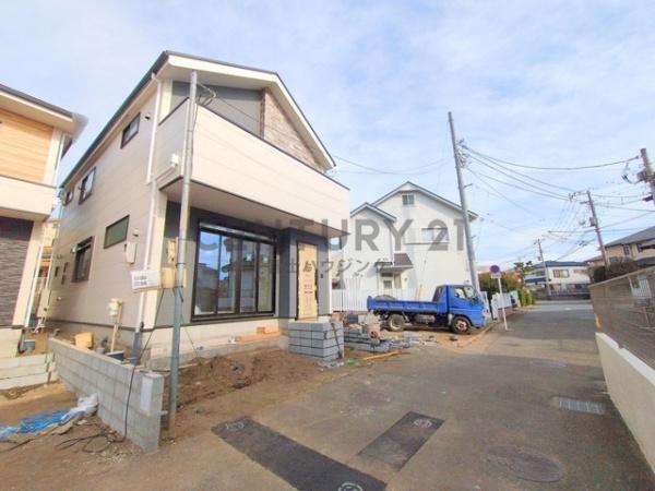 �_�ސ쌧������s���6���ڂ̐V�z��ˌ��Ă̑O�ʓ��H�܂ތ��n�ʐ^