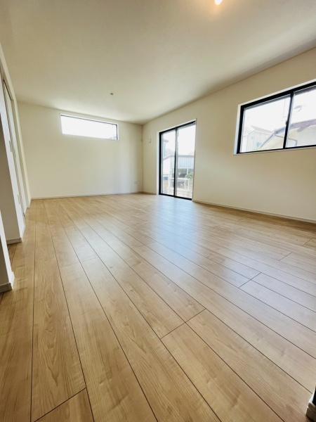 �_�ސ쌧������s���6���ڂ̐V�z��ˌ��Ẵ��r���O