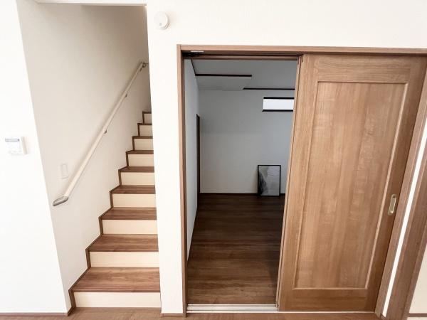 �_�ސ쌧����s�����C��6���ڂ̐V�z��ˌ��Ẵ��r���O�ȊO�̋���