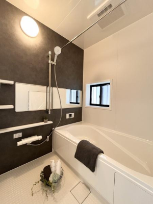 �_�ސ쌧����s�����C��6���ڂ̐V�z��ˌ��Ă̗���