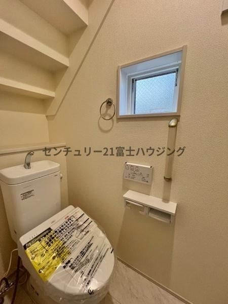 �_�ސ쌧������s�����u2���ڂ̐V�z��ˌ��Ẵg�C��