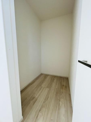 �_�ސ쌧������s����1���ڂ̐V�z��ˌ��Ă̎��[