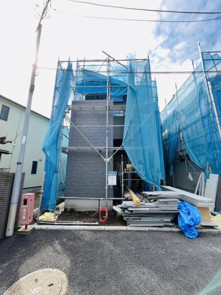 �_�ސ쌧������s���C�ݖk2���ڂ̐V�z��ˌ��Ă̌��n�O�ώʐ^