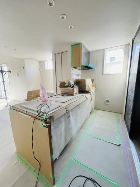 �_�ސ쌧���q�s�����K�l��2���ڂ̐V�z��ˌ��ẴL�b�`��