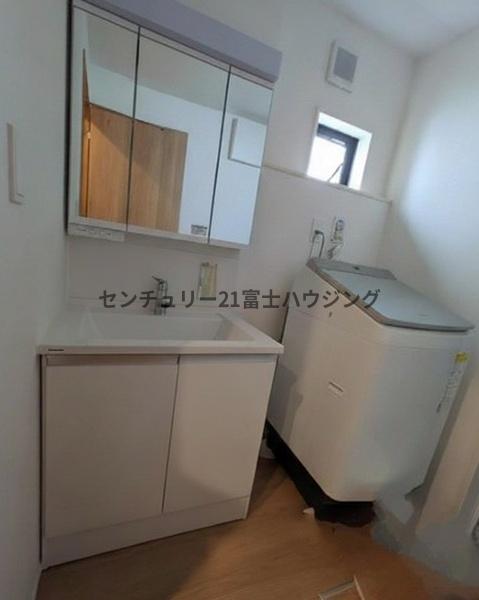 _ސ쌧sᏼ̒ÈˌĂ̐ʑEʏ