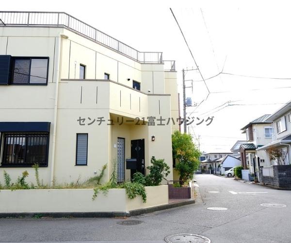 _ސ쌧slV̒ÈˌĂ̑OʓH܂ތnʐ^