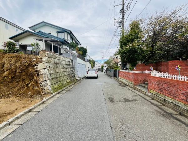 _ސ쌧qsz1ڂ̐VzˌĂ̑OʓH܂ތnʐ^