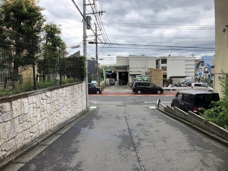 �_�ސ쌧����s�勘3���ڂ̒��Ã}���V�����̂��̑����n