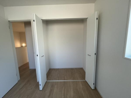 �_�ސ쌧������s�{��5���ڂ̐V�z��ˌ��Ă̎��[