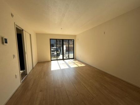 �_�ސ쌧������s�{��5���ڂ̐V�z��ˌ��Ẵ��r���O