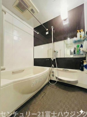 �_�ސ쌧����s�ғ��V��3���ڂ̒��Ã}���V�����̗���