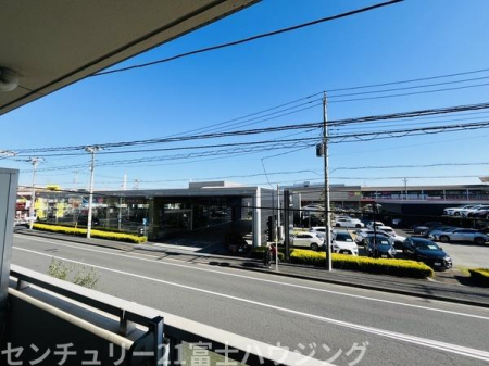 �_�ސ쌧����s�ғ��V��3���ڂ̒��Ã}���V�����̏Z�˂���̒��]�ʐ^