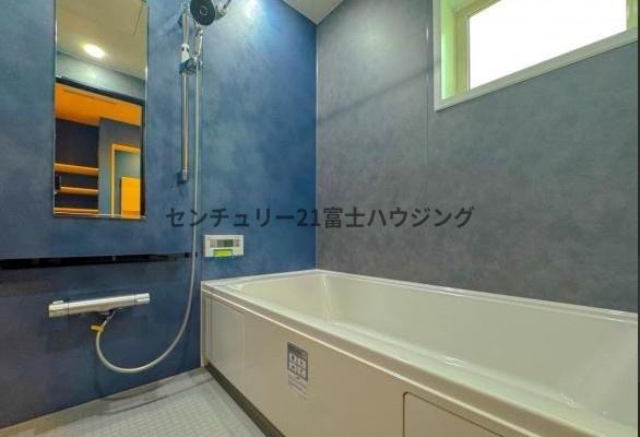 �_�ސ쌧������s�~��2���ڂ̐V�z��ˌ��Ă̗���