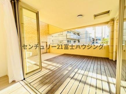 �_�ސ쌧����s�勘3���ڂ̒��Ã}���V�����̃o���R�j�[